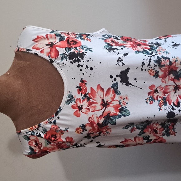 B15 Minette Red And White Foral Print Pullover Midi Dress Size 3X Stretch - Picture 2 of 9